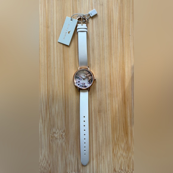 Olivia Burton Busy Bees Watch With 30mm White Floral Face With 3 Mobile Bees - Picture 4 of 6